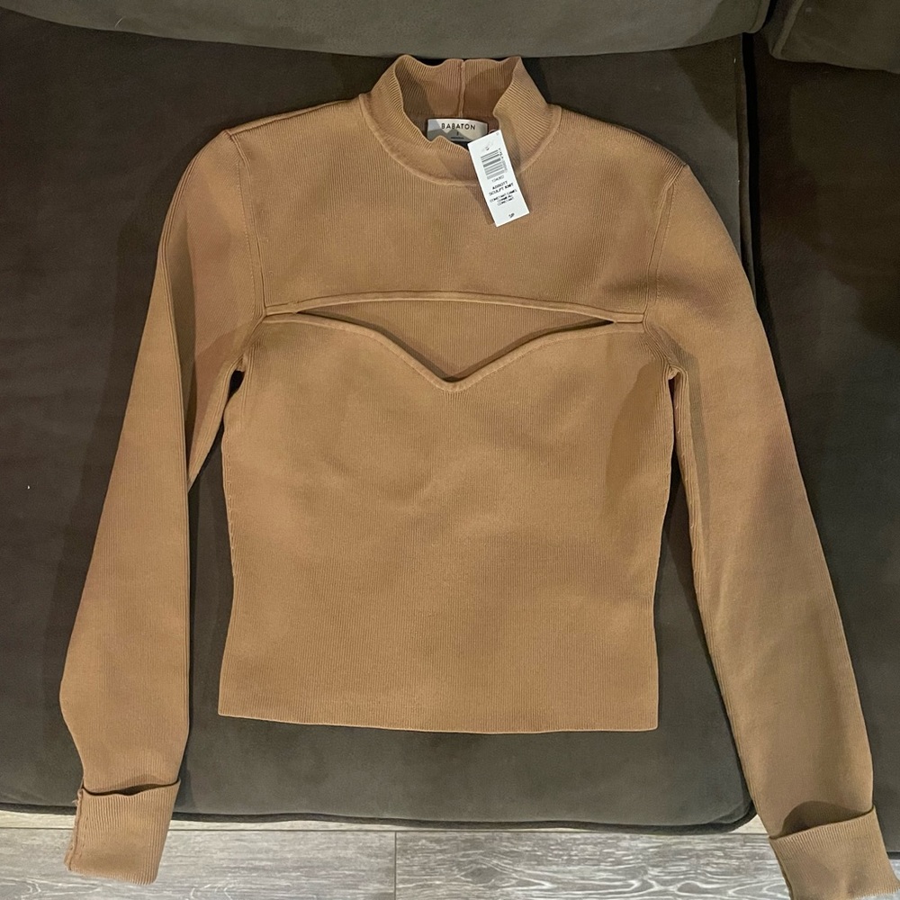 Babaton brand, long sleeve crop top